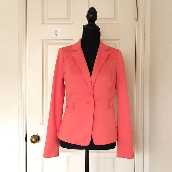 NWT. The Limited Rayon Blended Orange Blazer with lining and pockets. - Picture 1 of 5